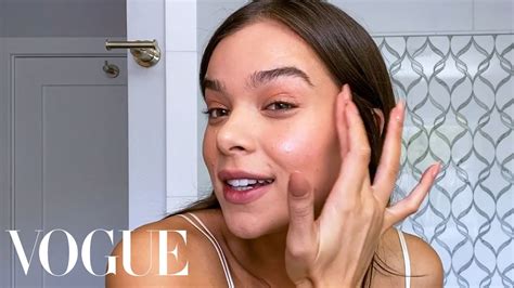 hailee steinfeld skincare